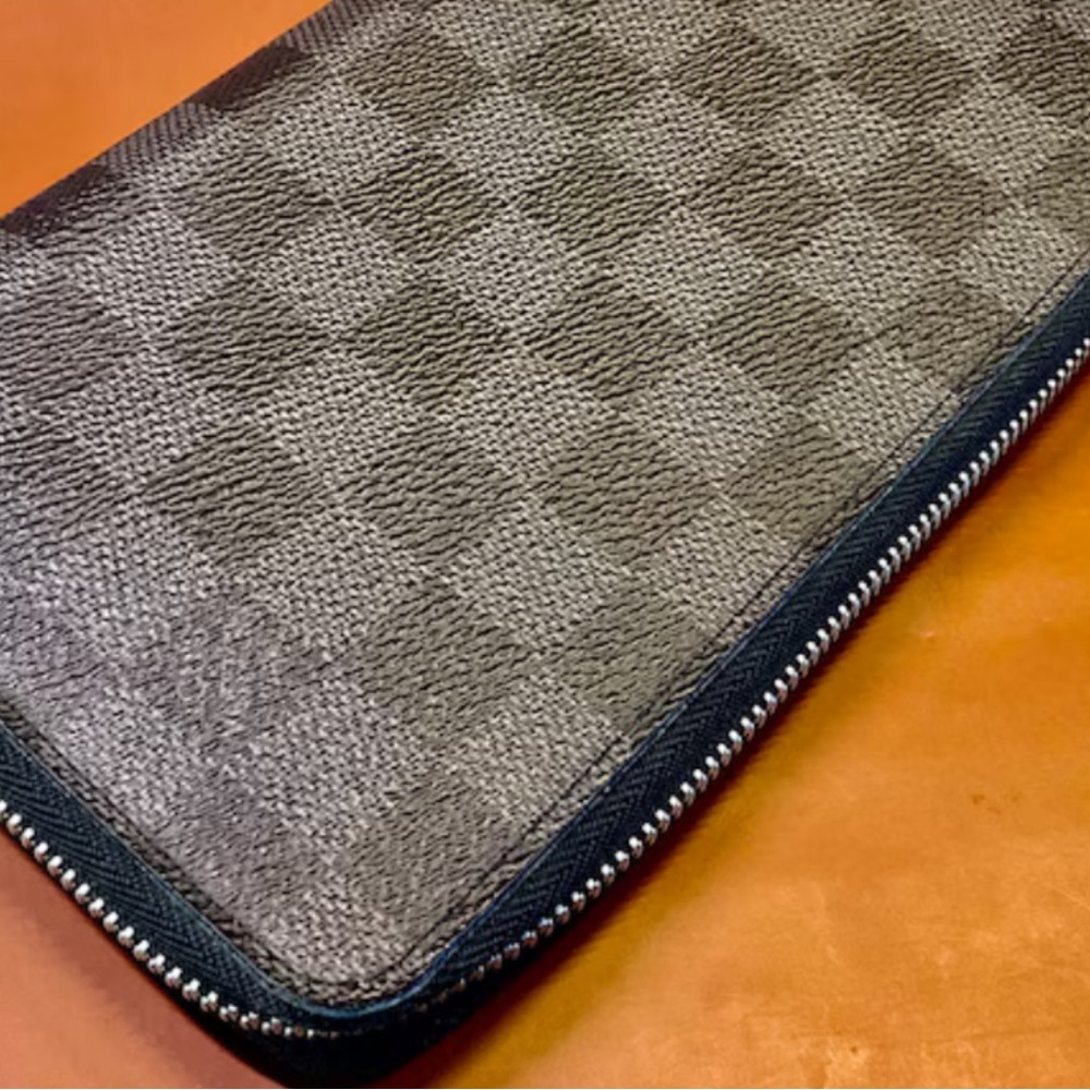 Louis Vuitton Damier Graphit Vertical Zipper Wallet Grey&Black (100% real)
